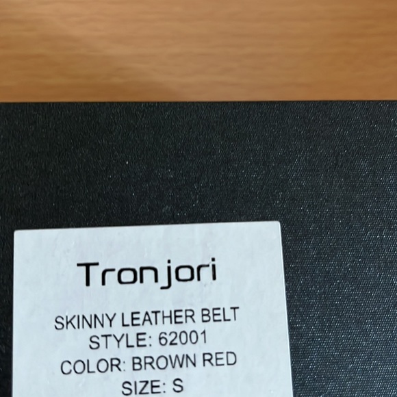 2 Leather belts red & brown - Picture 5 of 7